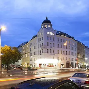 Apartment Julius 25 - Modern Comfort Only 5 Mins To Vienna's Center, Wien